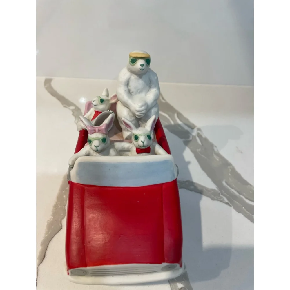 Schmid Norman Rockwell On Top Of The World Music Box Animals in Car Hollywood - Picture 3 of 10
